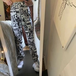 Comic pants